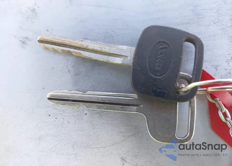 2000 Toyota Tundra Sr5 V8 z USA, uszkodzony, nr VIN 5TBBT4415YS001401